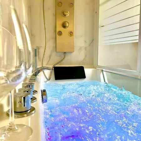 Splendide Cocon Sauna & Balneo แร็งส์ ภายนอก รูปภาพ